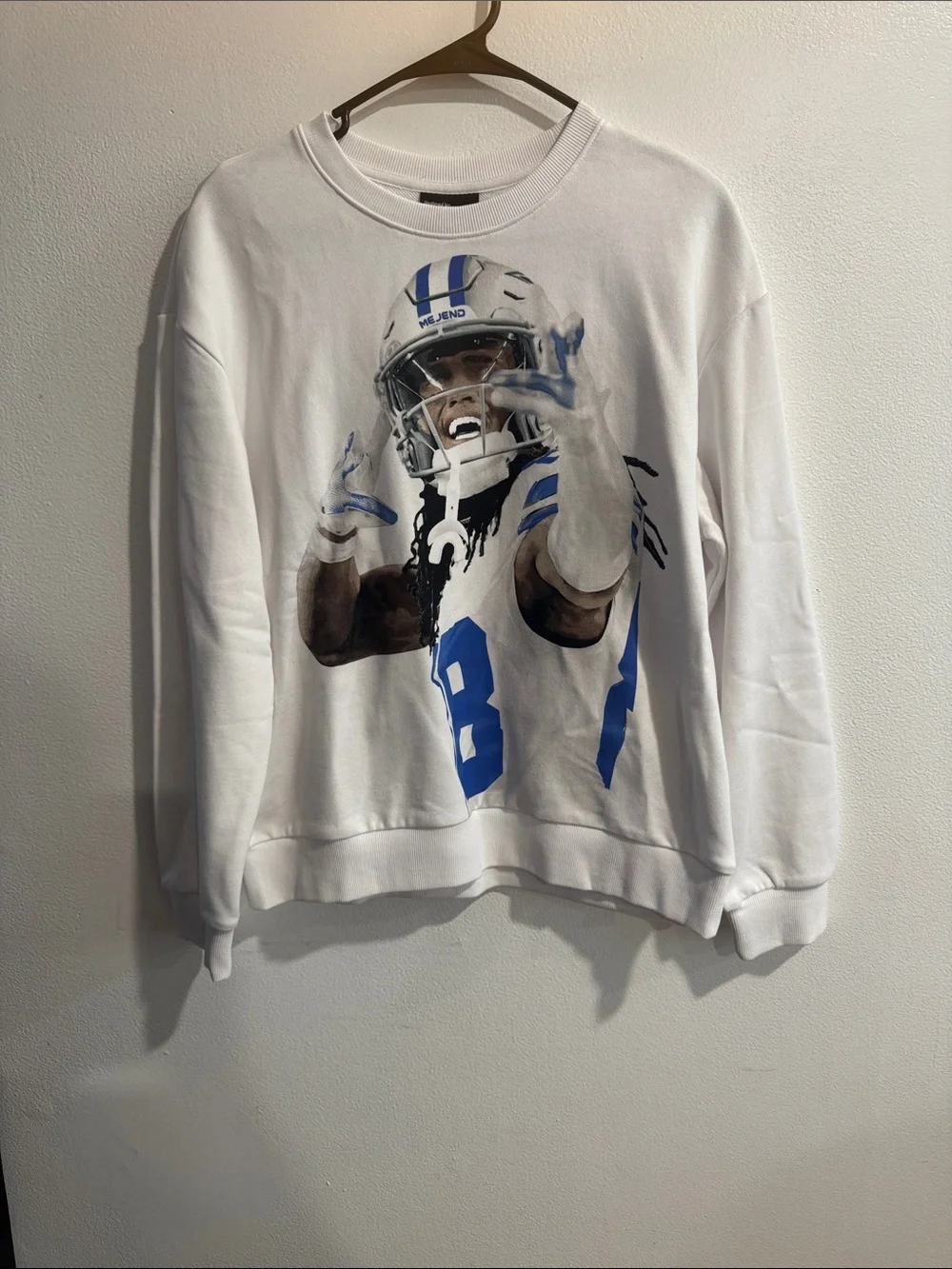Mejend Football Graphic Crewneck size Small